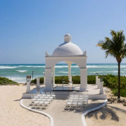 beach gazebo at Bahia Principe Grand Coba