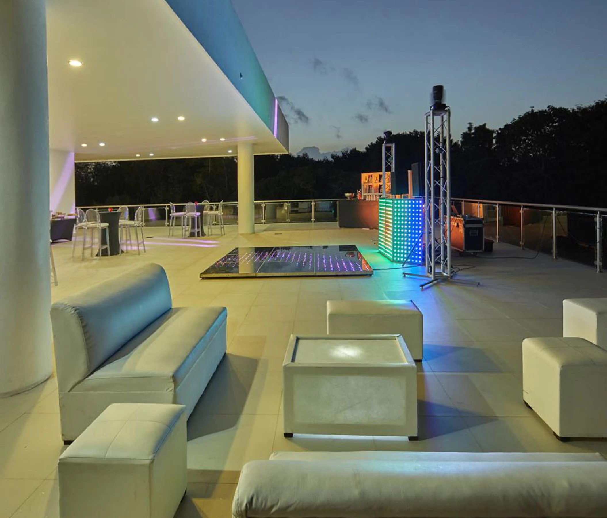 Country club Terrace at Bahia Principe Riviera Maya