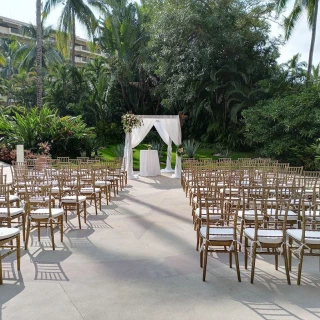 Ceremony decor at La Plazita wedding venue in Barcelo Puerto Vallarta