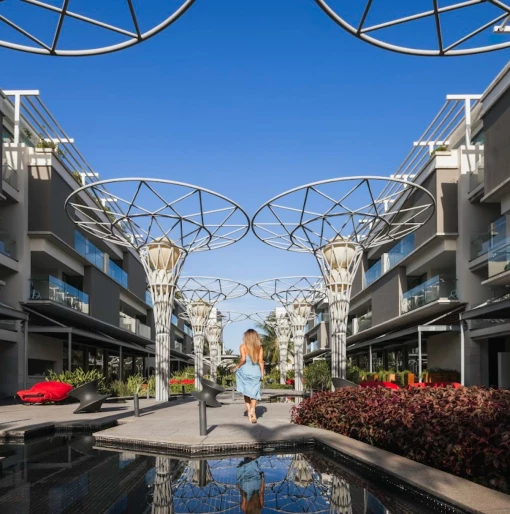 a woman at the 5th avenue at Catalonia Grand Costa Mujeres