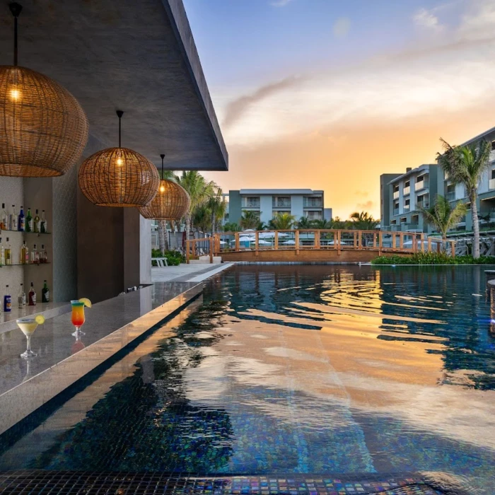 swim up bar at Catalonia Grand Costa Mujeres