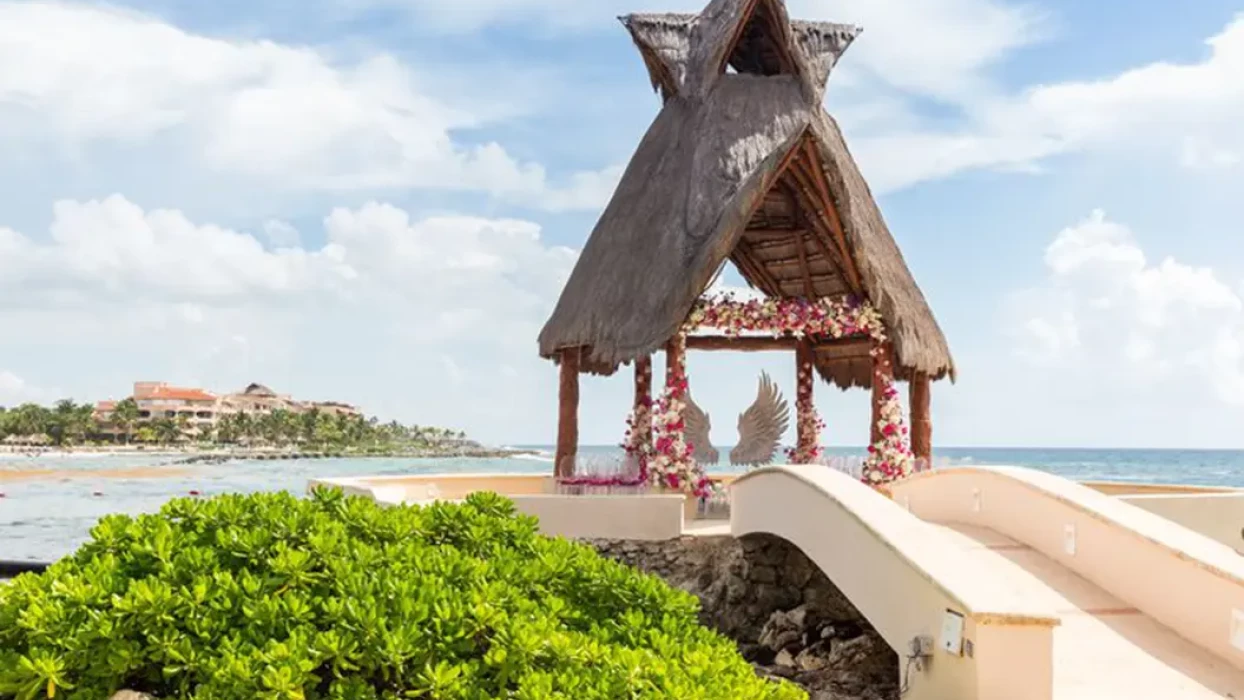 Ceremony decor on the gazebo at dreams aventuras riviera maya