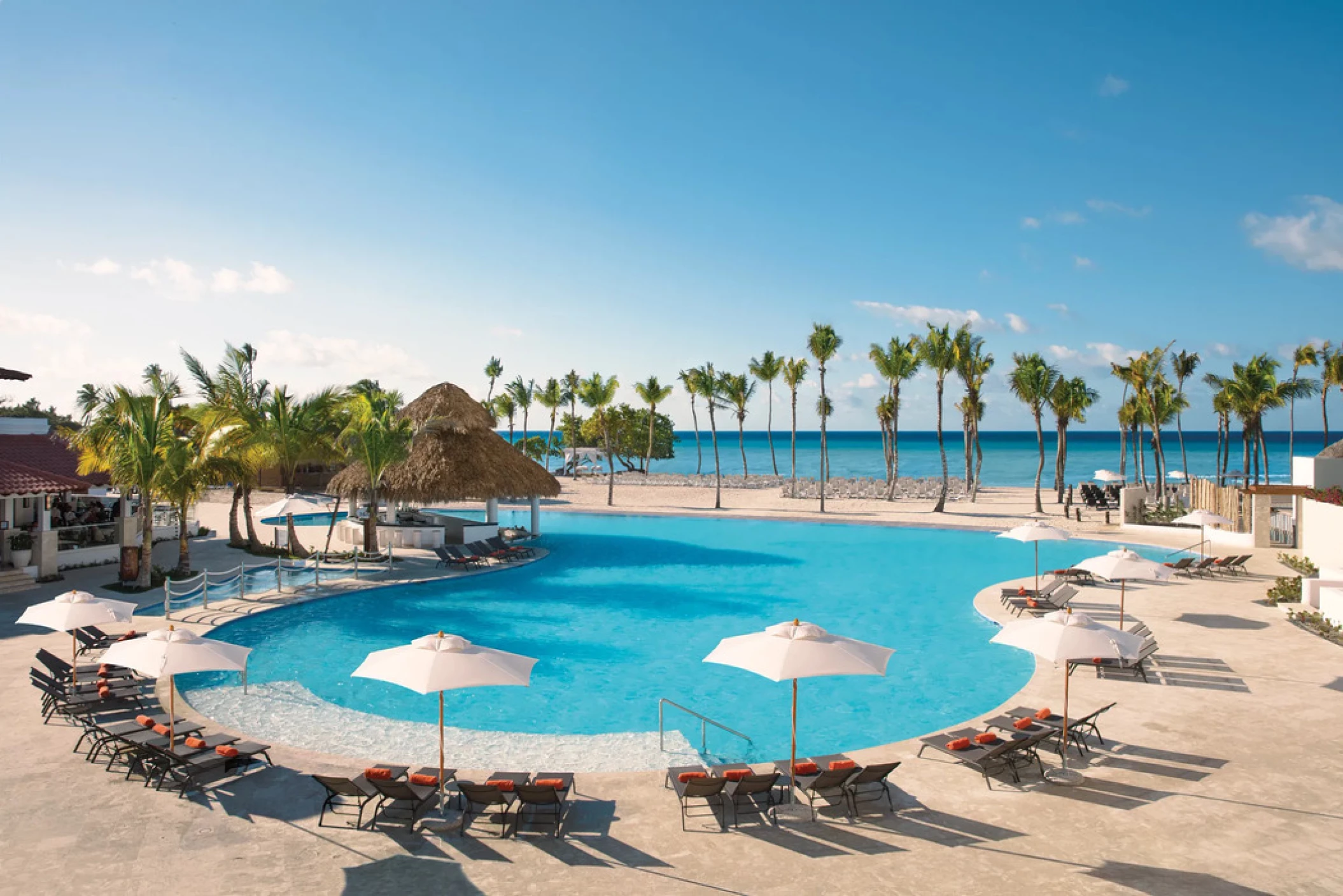 infinity pool at Dreams Dominicus La Romana