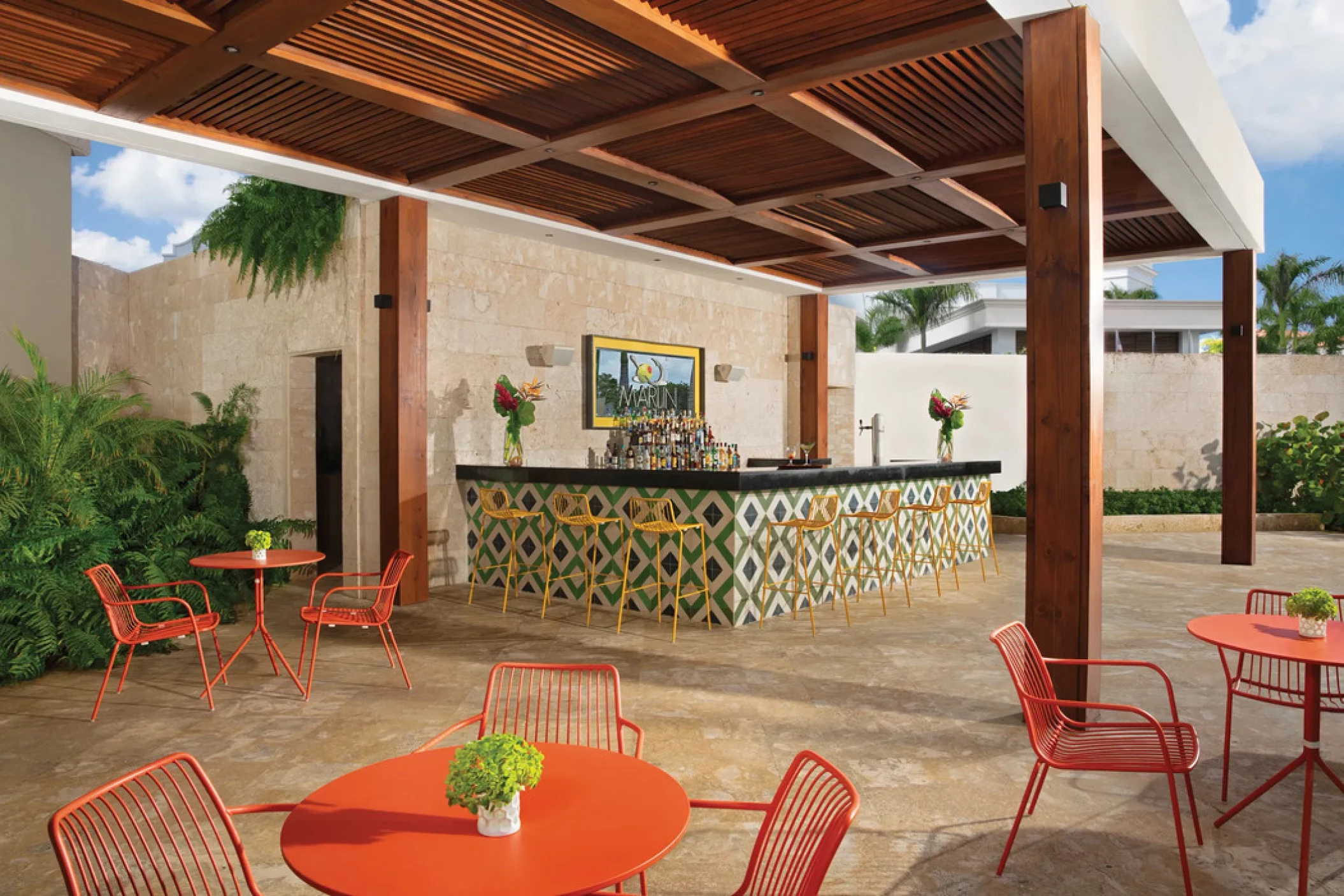 marlin pool bar at Dreams Dominicus La Romana