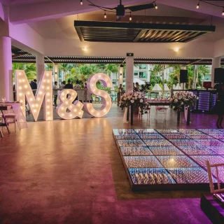 castaways restaurant venue at dreams jade resort