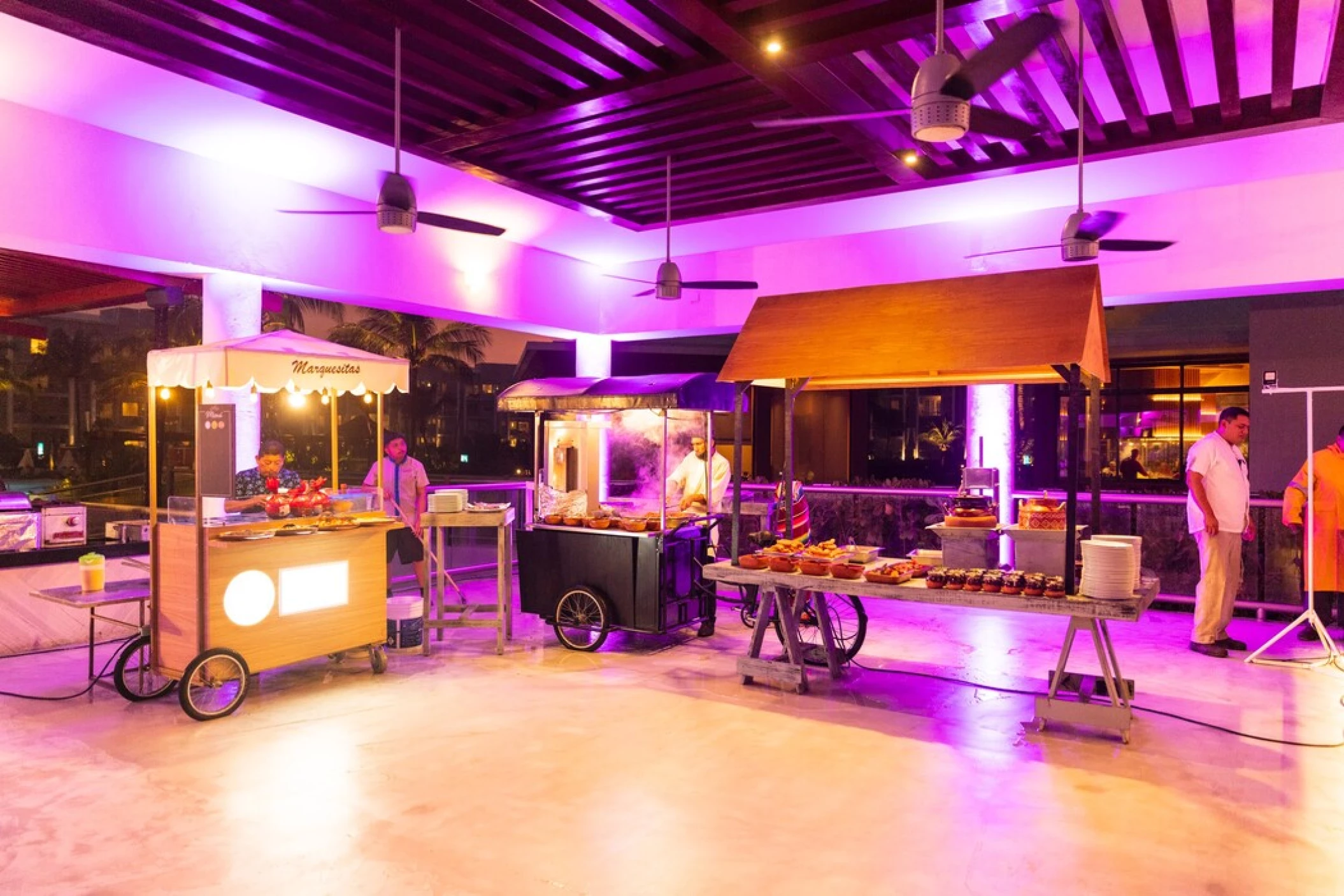 castaways restaurant venue at dreams jade resort