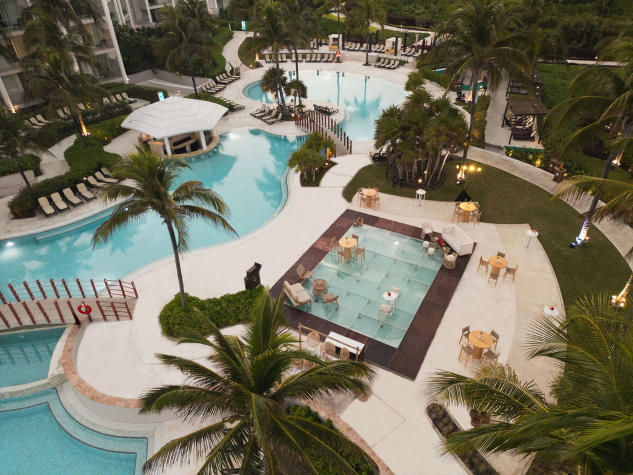 Tequila pool terraza venue at dreams jade