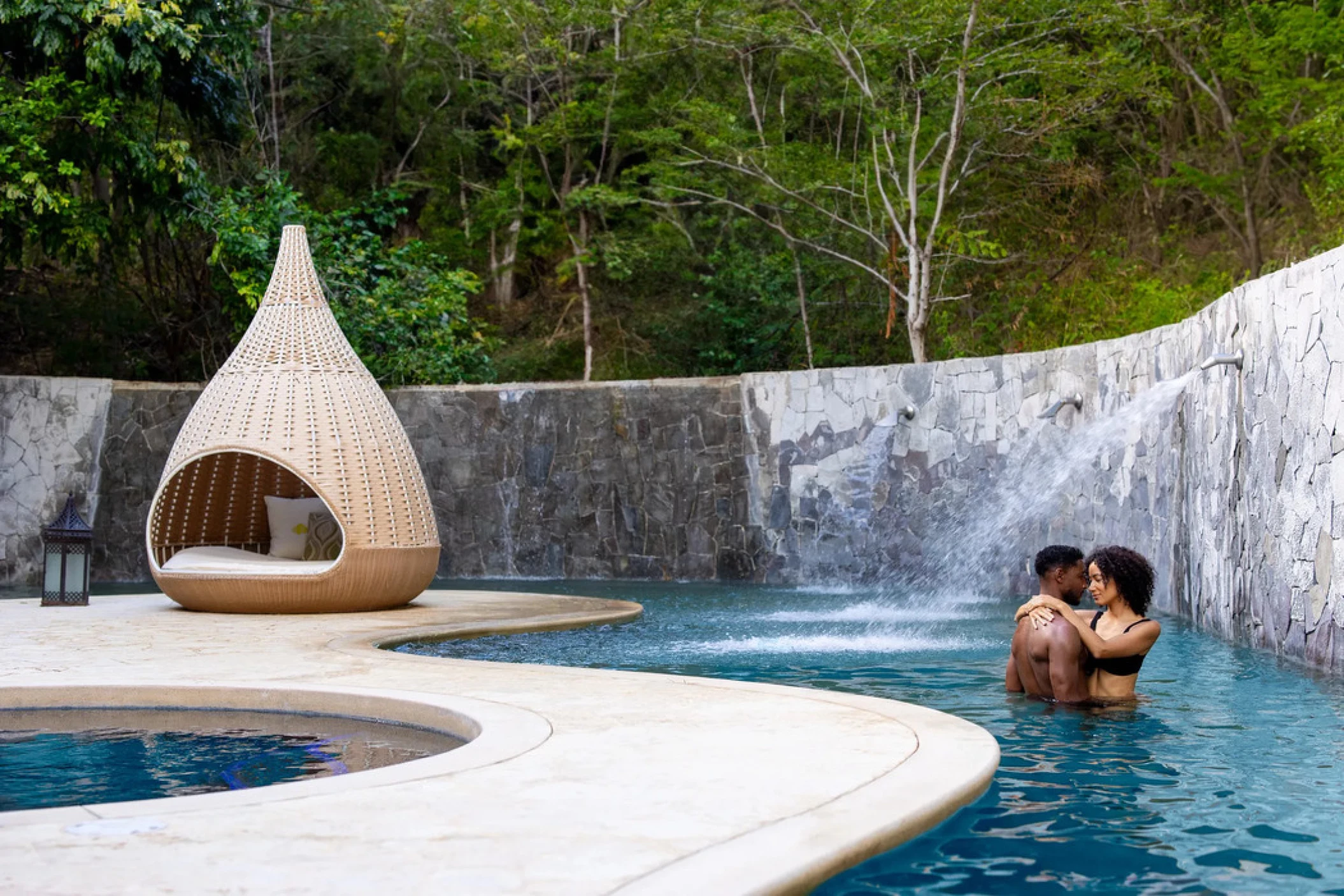 couple at the hydrotherapy circuit at Dreams Las Mareas