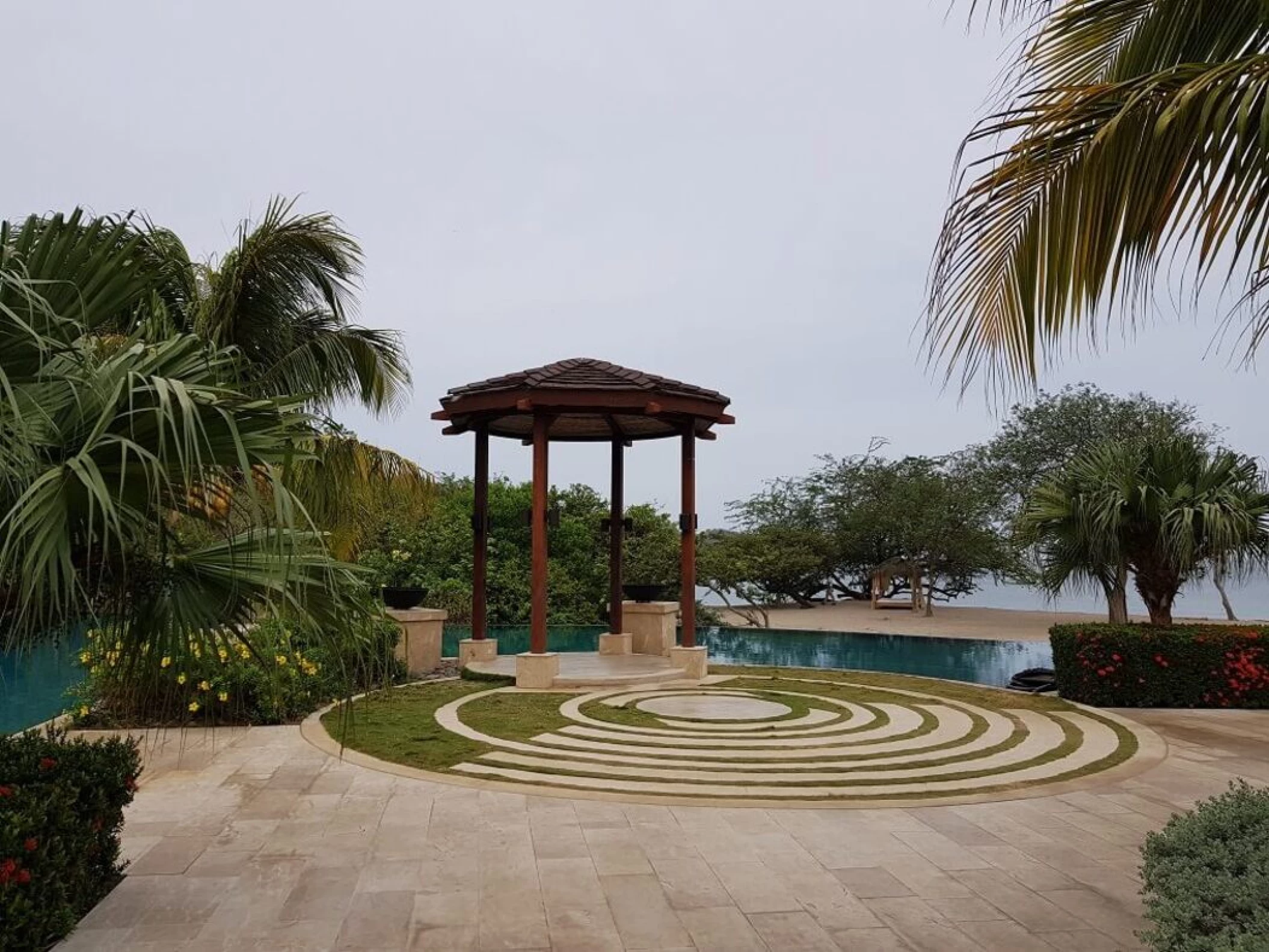 pool gazebo venue at Dreams Las Mareas