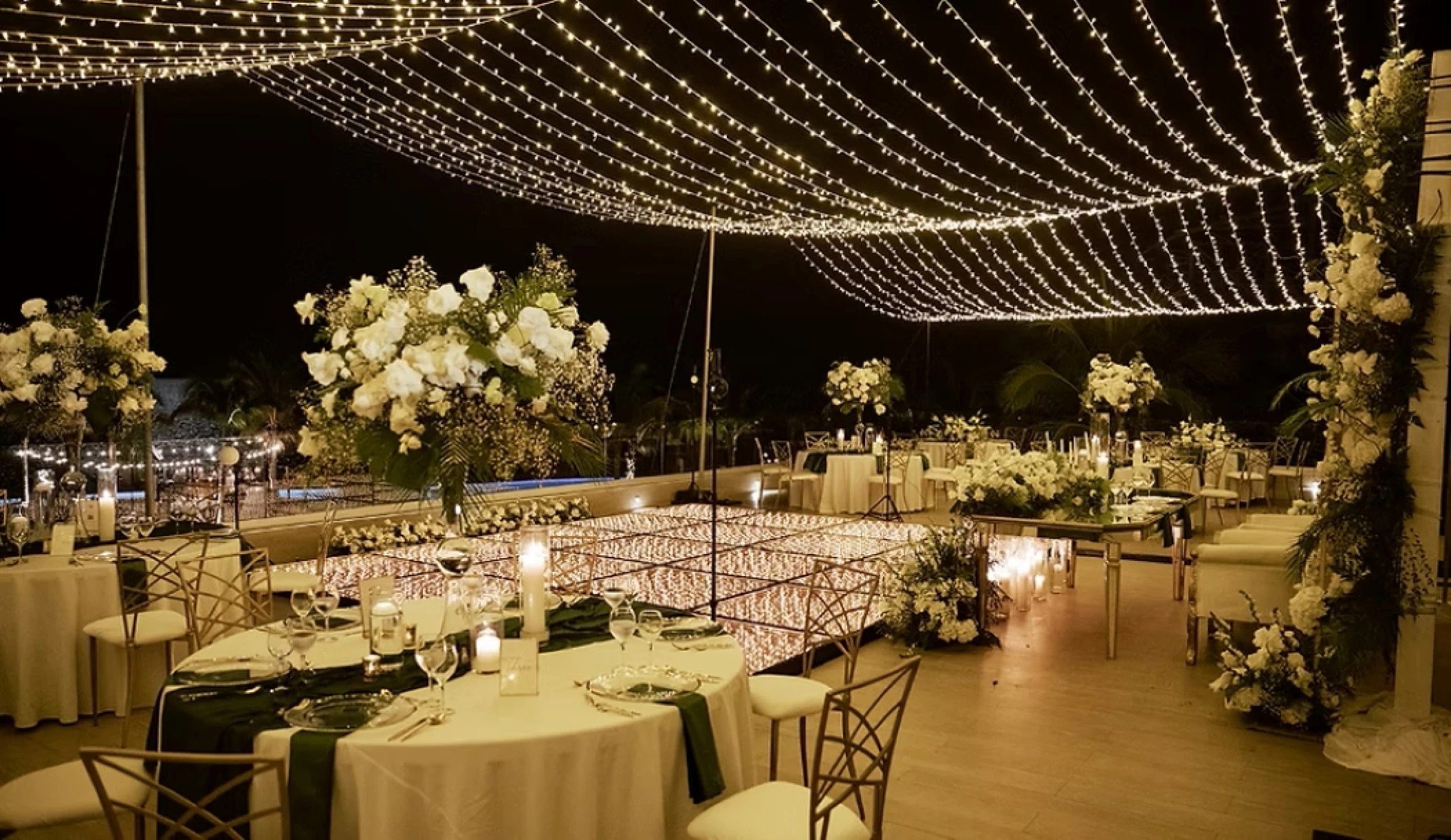 blue water rooftop venue at dreams natura