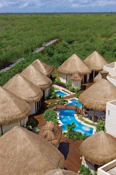 Dreams Riviera Cancun spa arial palapas