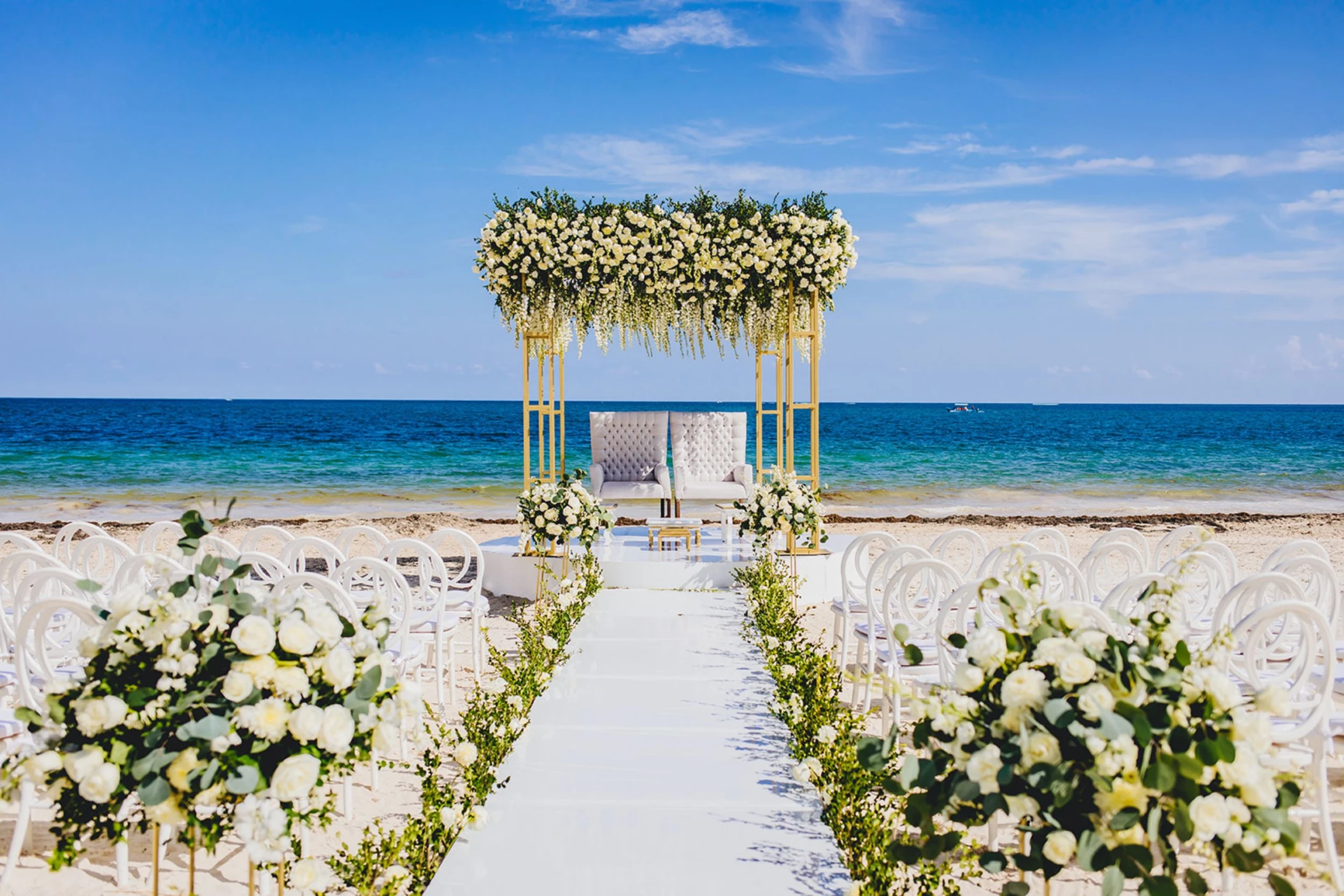 beach wedding venue at Dreams Sapphire Resort