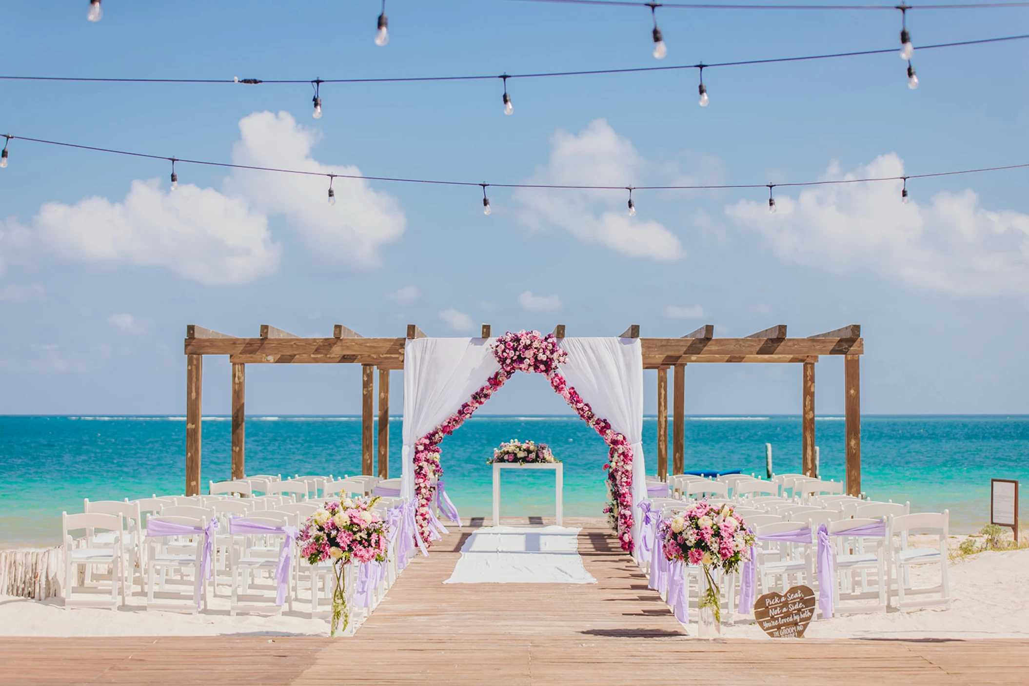Vista del mar Pergola and Terrace at Dreams Sapphire