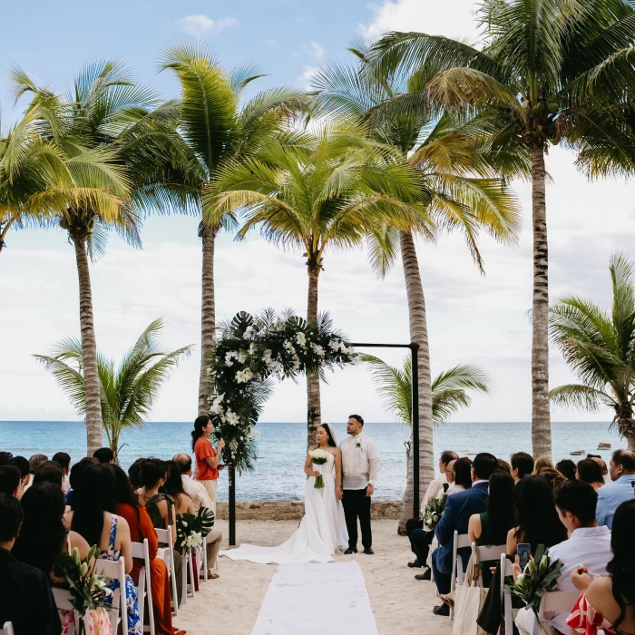 Fuentes Beach Gazebo at El Dorado Royale
