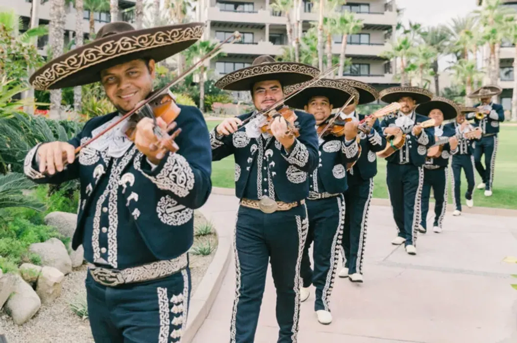 Mariachi band at Esperanza Los Cabos