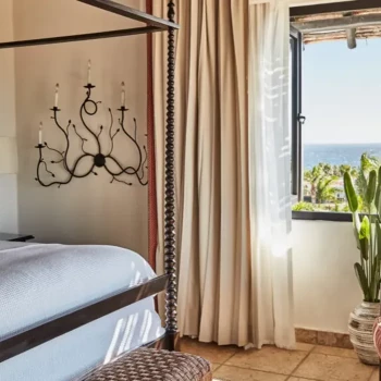 Rooms and suites at Esperanza los Cabos