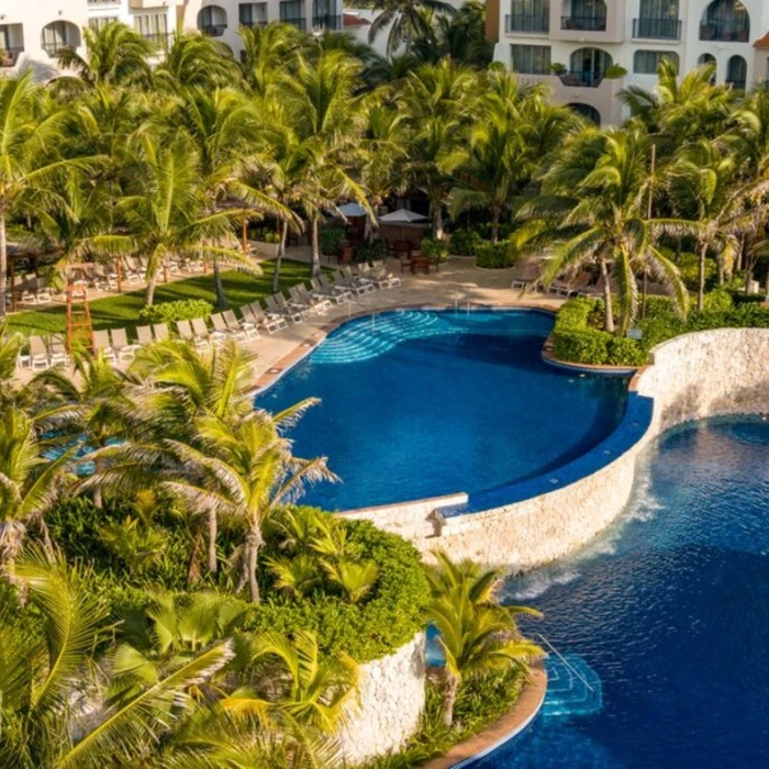 tiered pool at Fiesta Americana Condesa Cancun