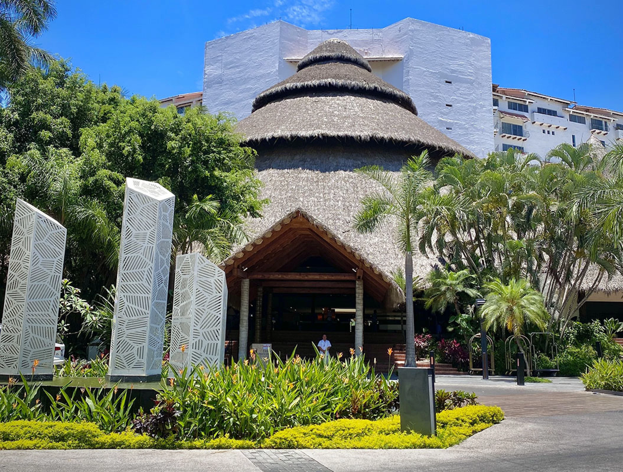 Fiesta Americana Vallarta Motor Lobby.