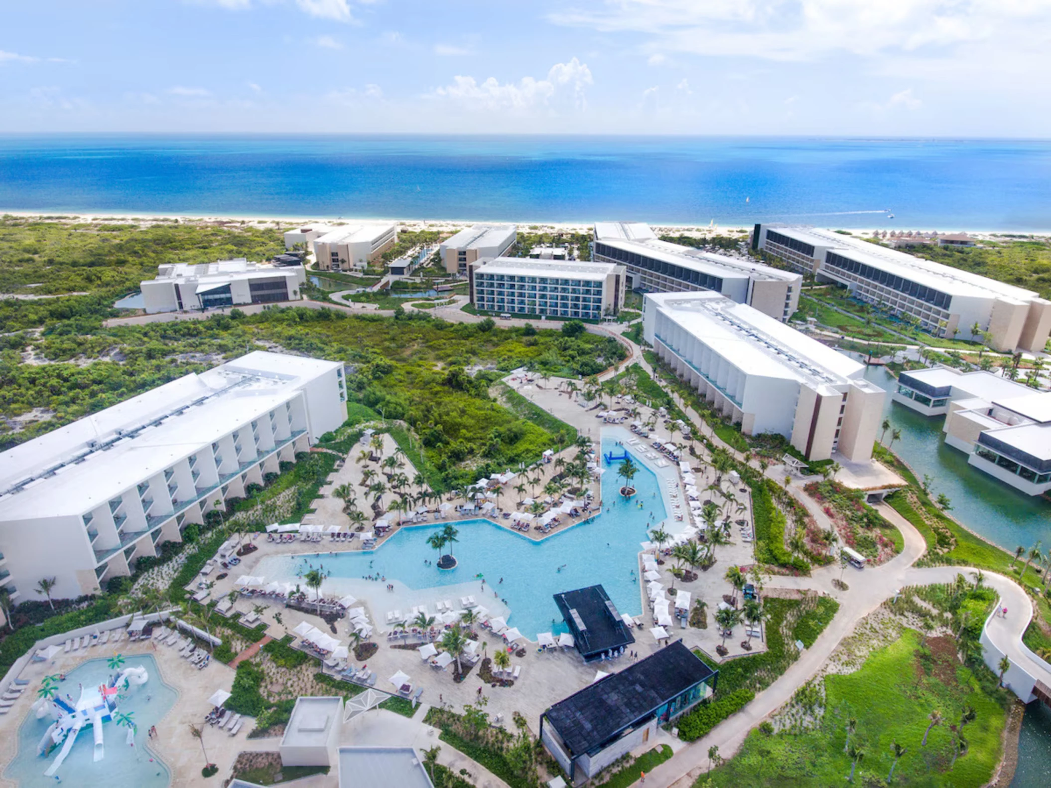 aerial view of Grand Palladium Select Costa Mujeres