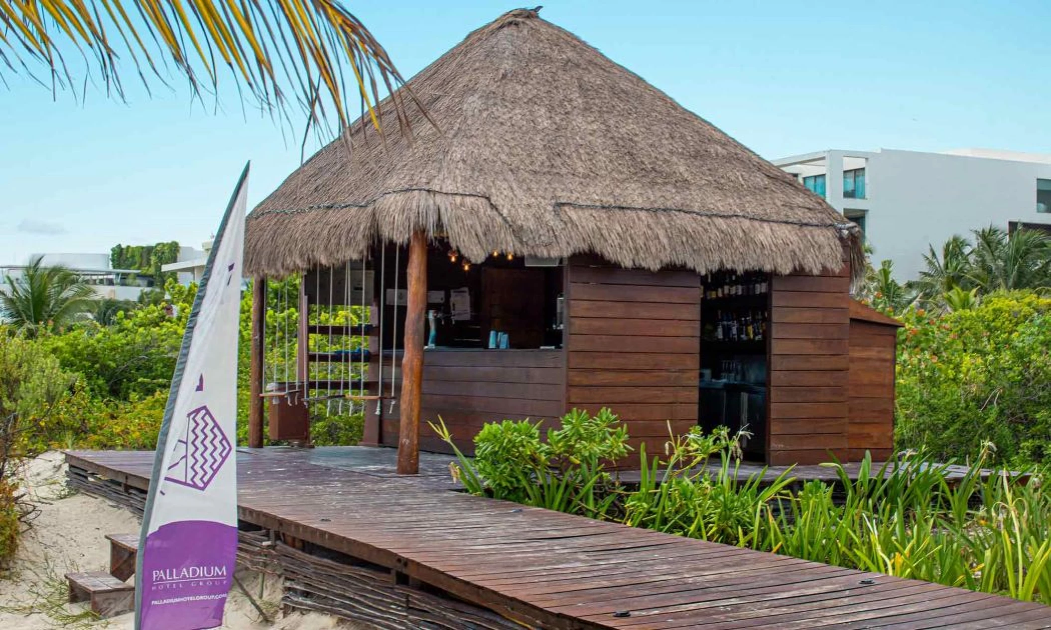 dunan beach bar at grand palladium costa mujeres