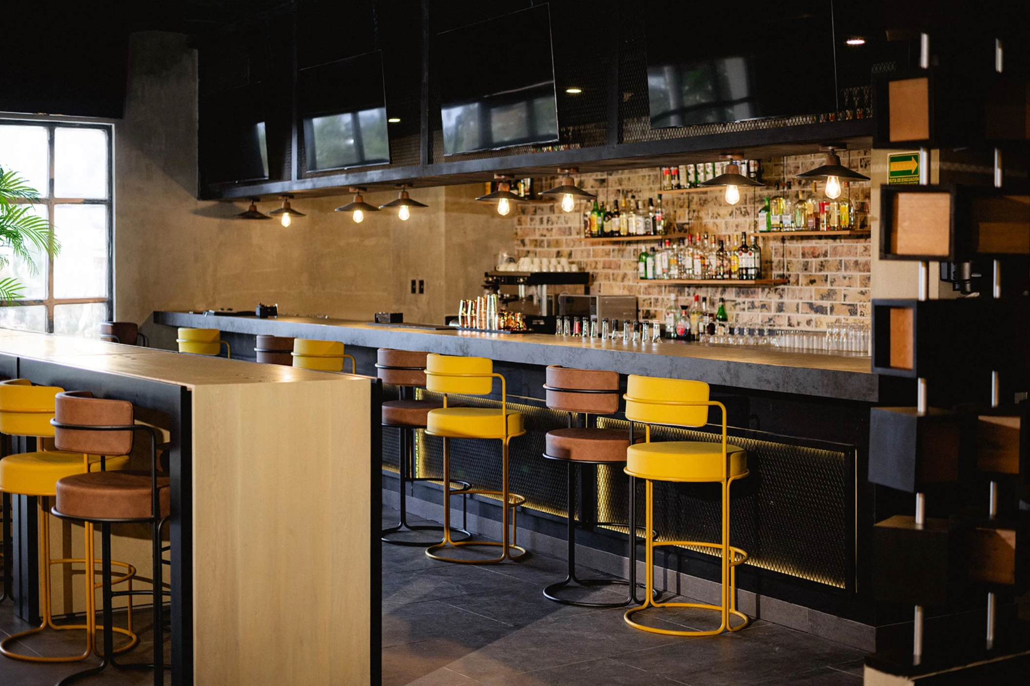 bar at Grand Sirenis Riviera Maya