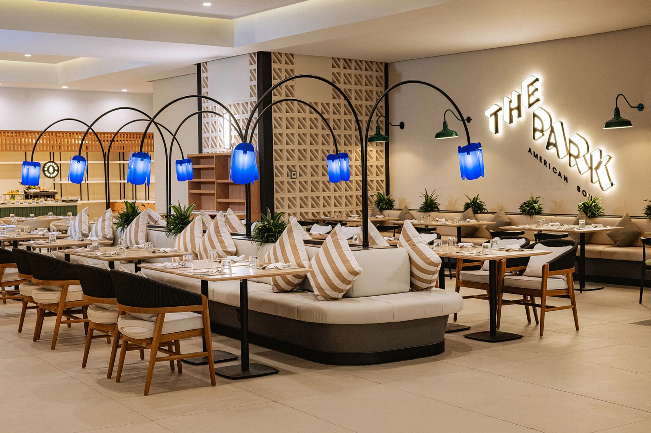 the park restaurant at Grand Sirenis Riviera Maya