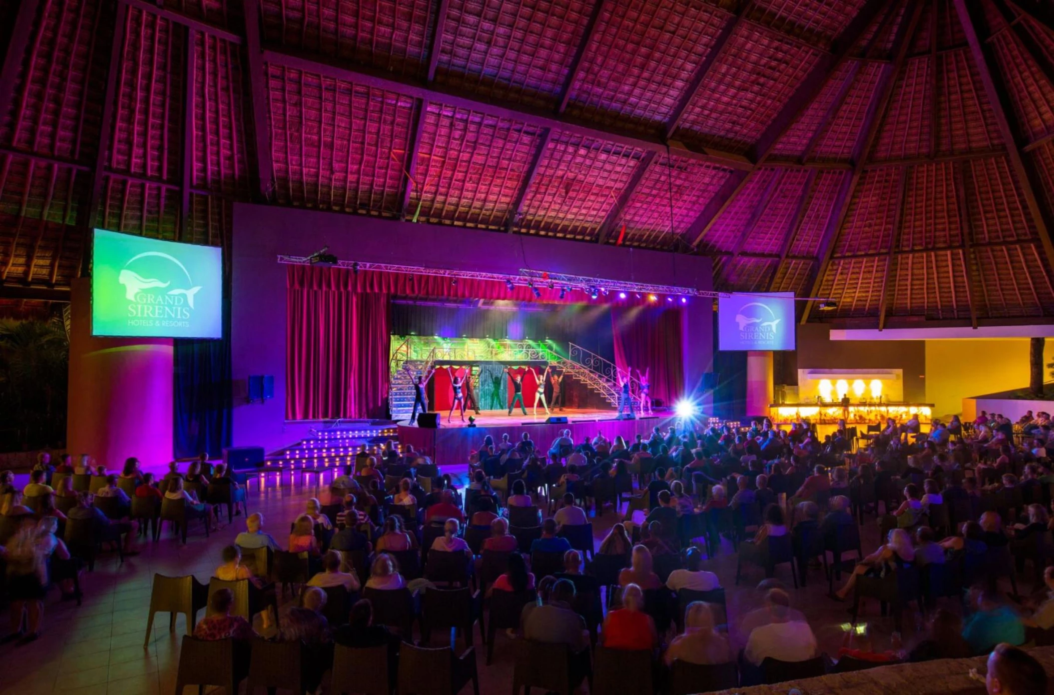 theater at Grand Sirenis Riviera Maya
