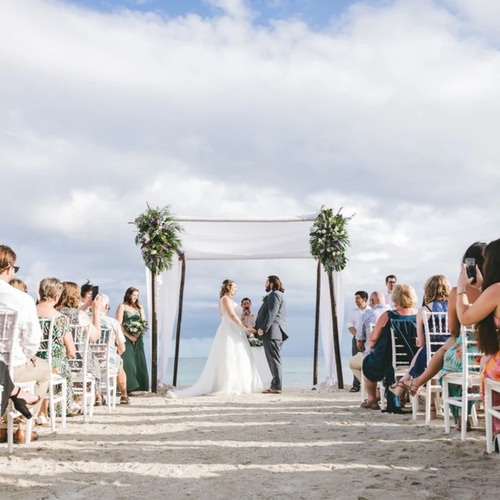 wedding on the beach at Grand Sirenis Riviera Maya