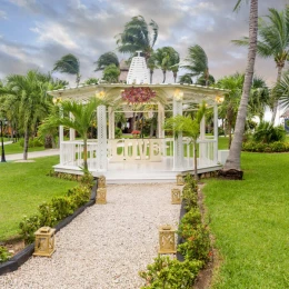 gazebo venue at Ocean Maya Royale