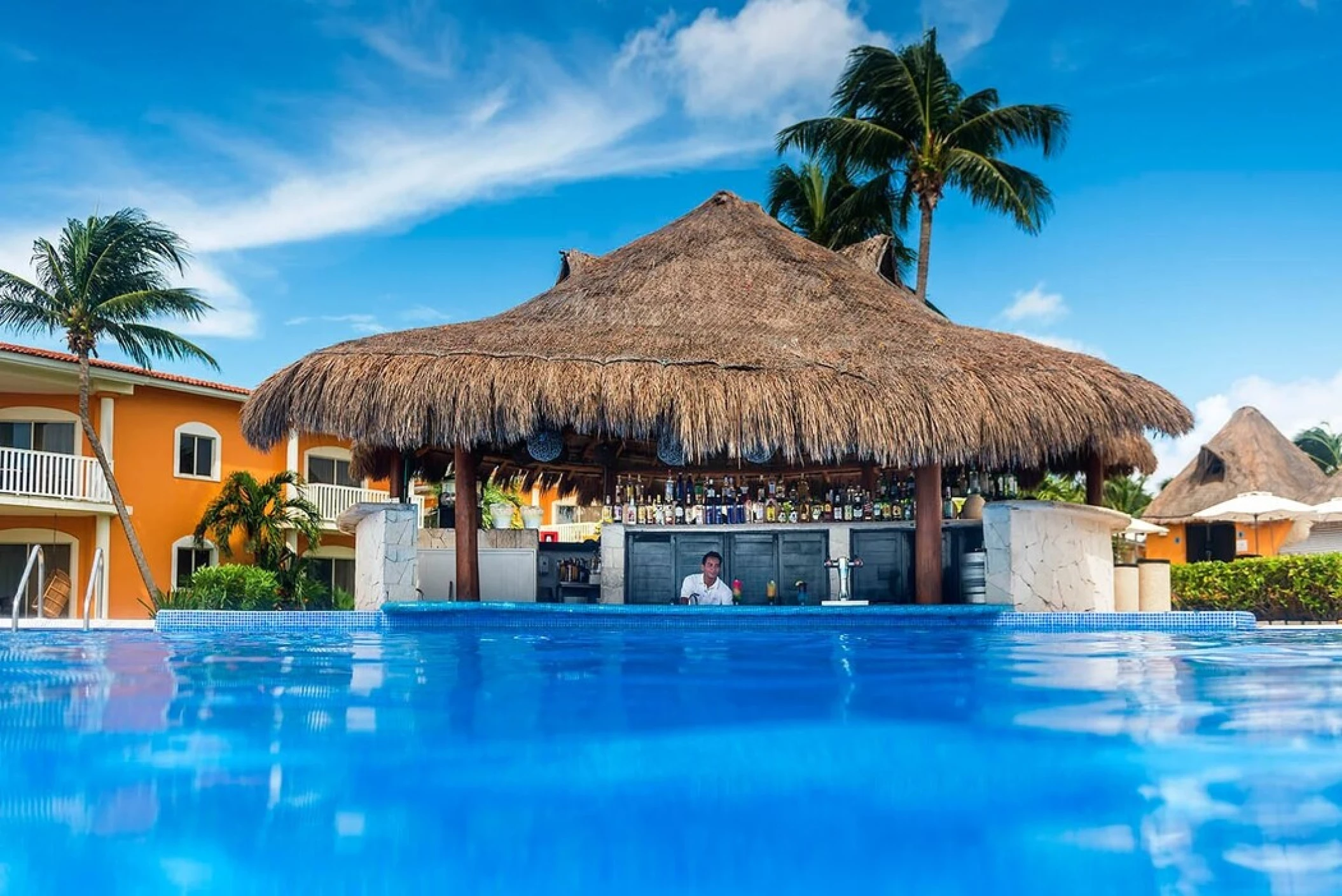 swim-up bar at Ocean Maya Royale