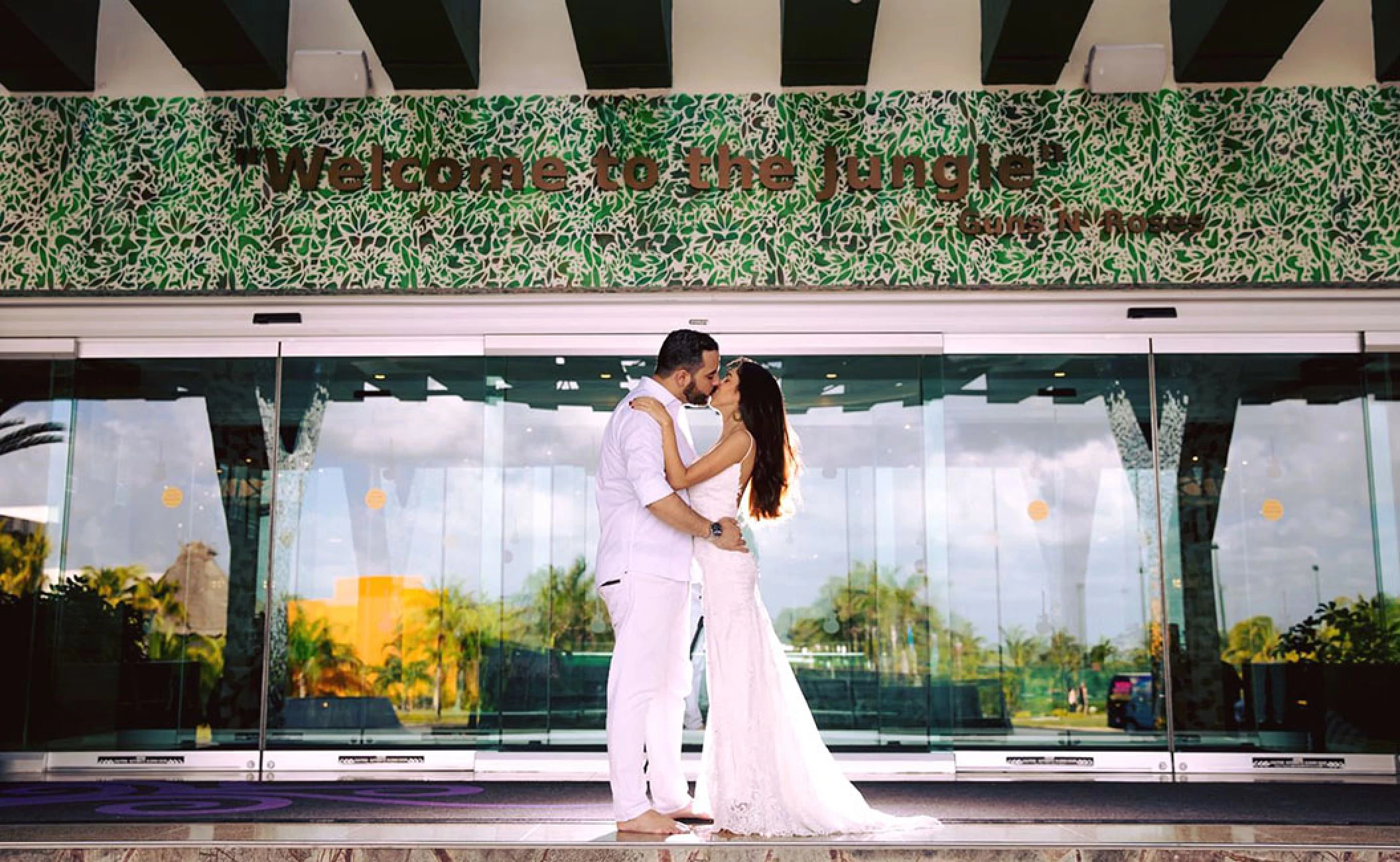 Hard Rock Cancun weddings.