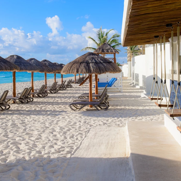 cocomar beach bar at Hilton Cancun Mar Caribe