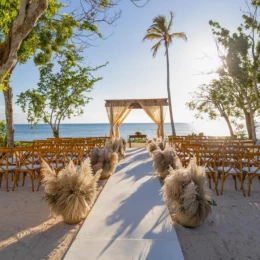 beach gazebo venue at Hilton La Romana