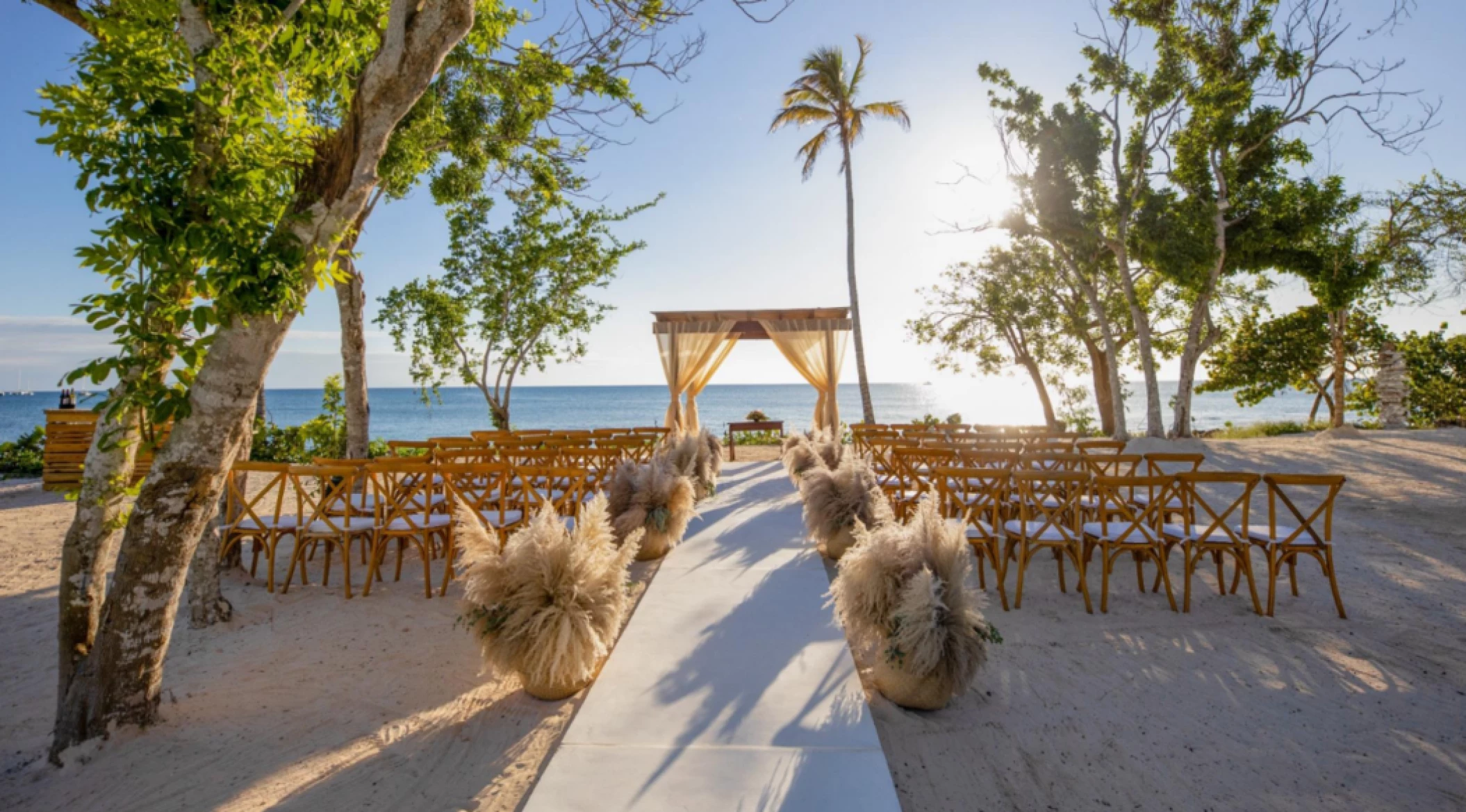 beach gazebo venue at Hilton La Romana