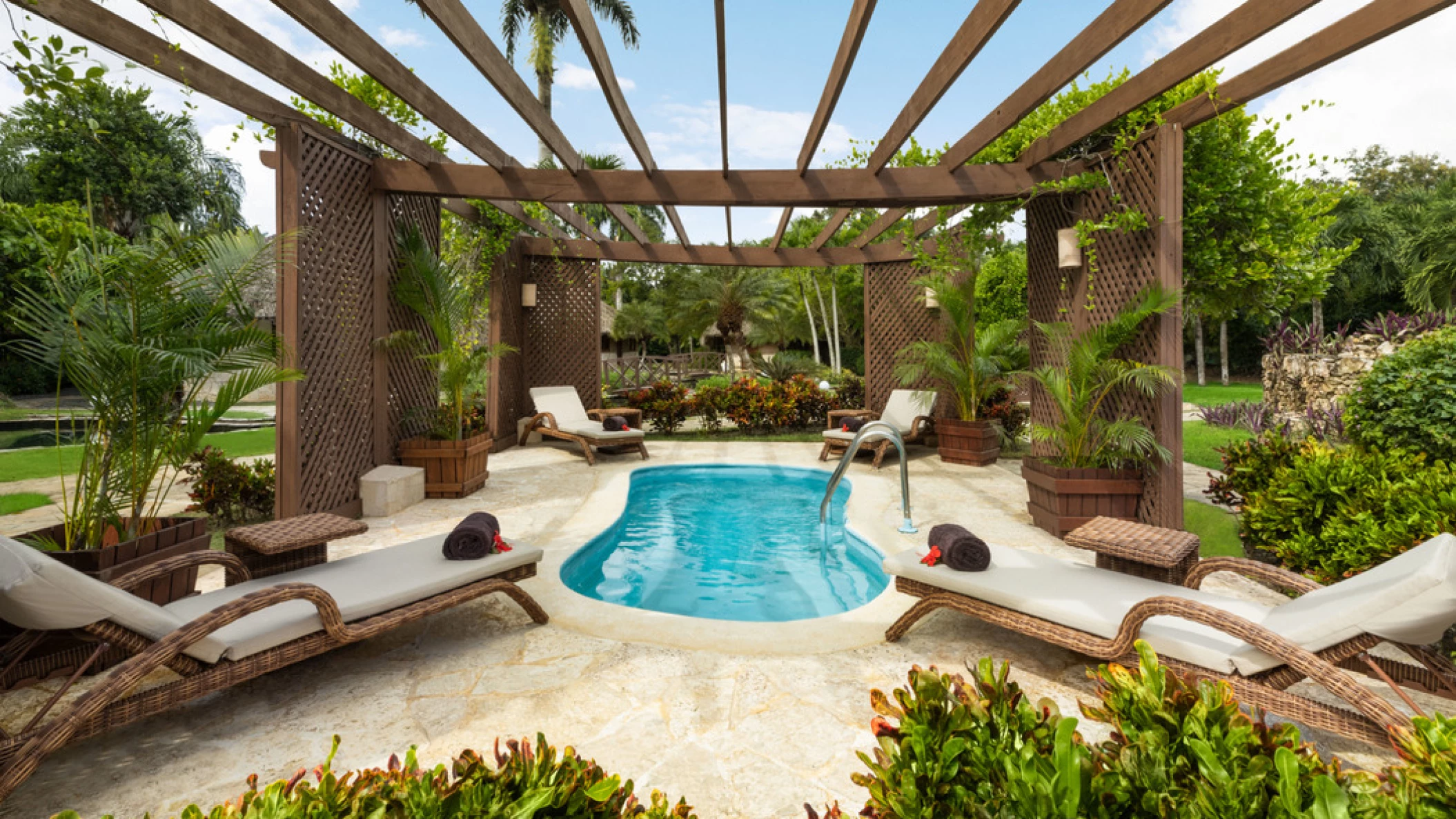 spa hydrotherapy area at Hilton La Romana