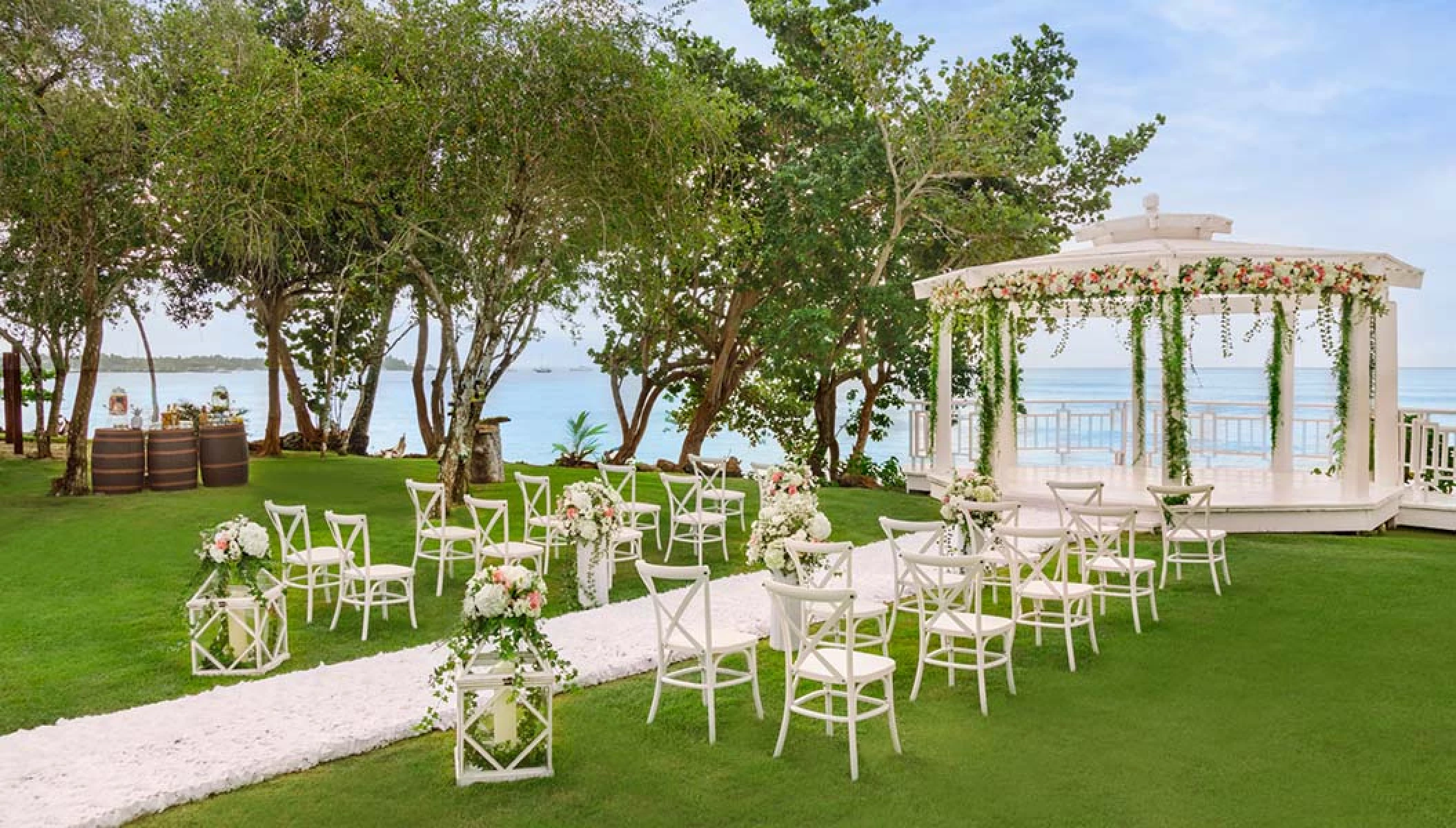 Ceremony decor at Grand Hyatt Playa del Carmen