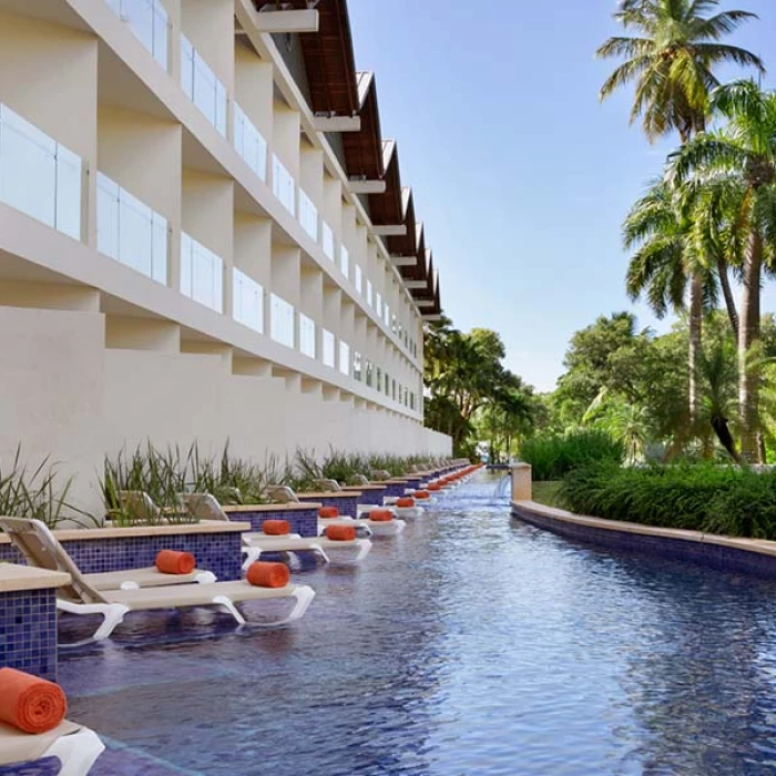 Swim up at Hilton La Romana, an All Inclusive Adult Resort