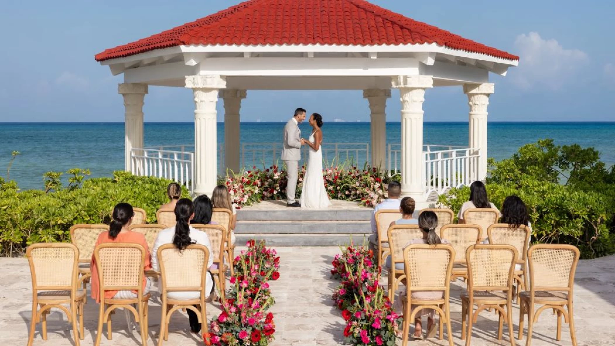 beach gazebo venue at Hilton La Romana