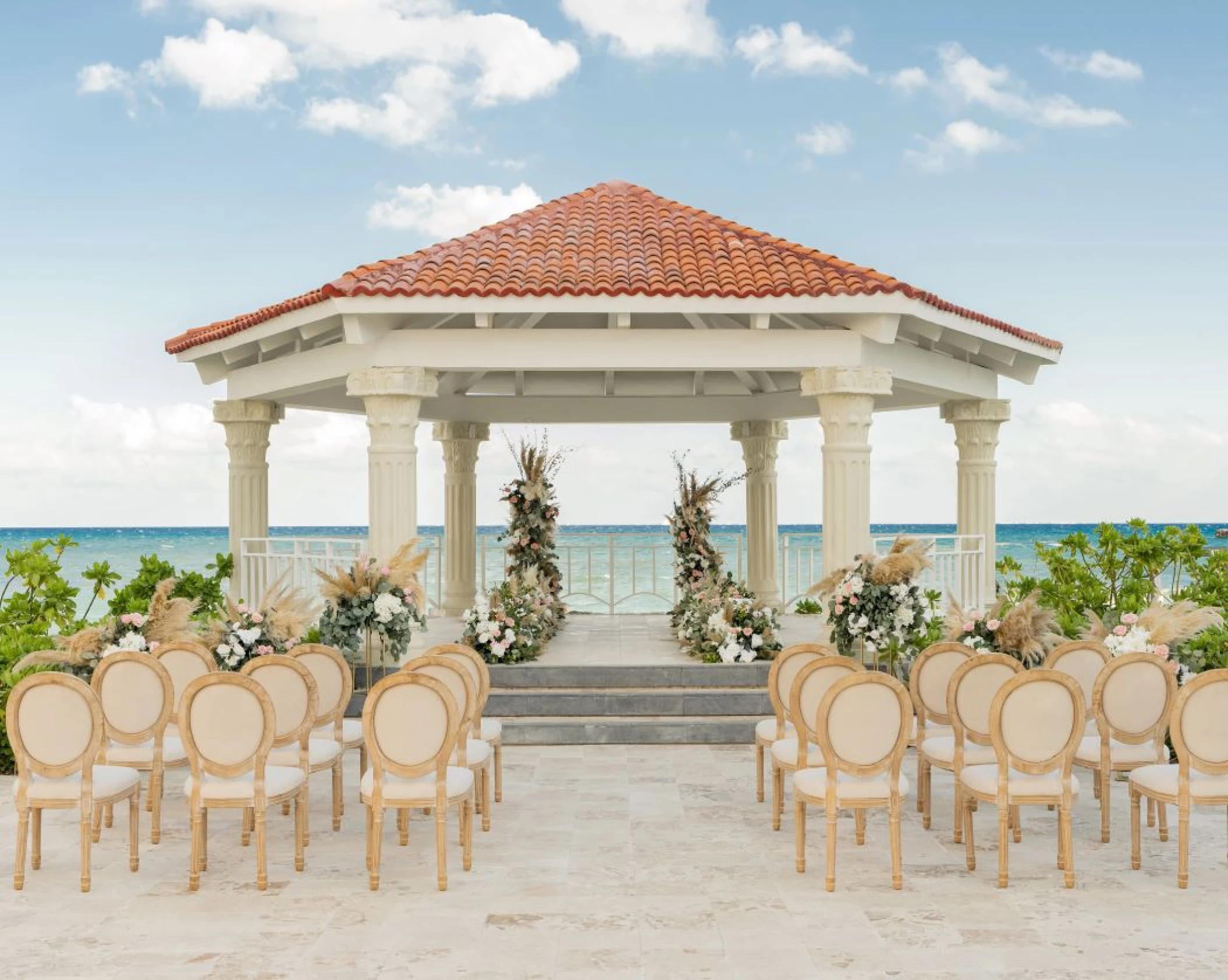 beach gazebo venue at hilton playa del carmen
