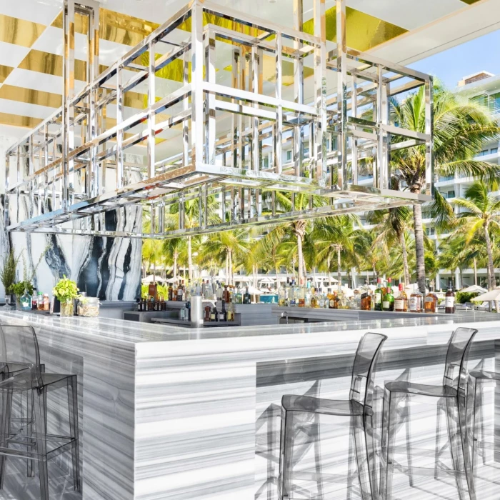 pool bar at Hotel Mousai Cancun