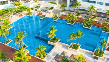 General Pool overview at Hyatt Ziva Cancun