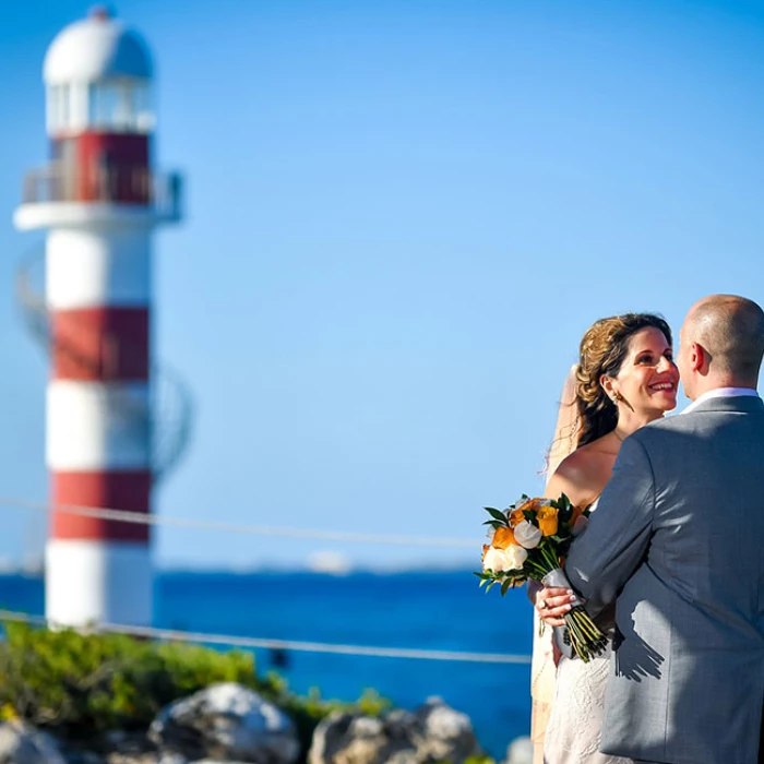 Couple near the lighthouse at Hyatt Cancun Ziva