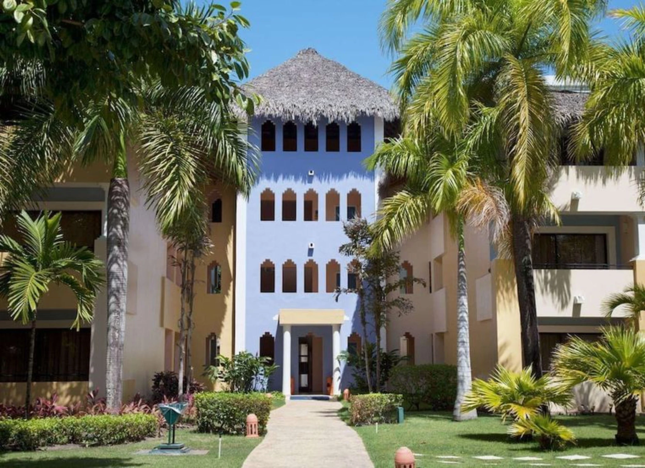 exterior of accommodations at Iberostar Waves Costa Dorada
