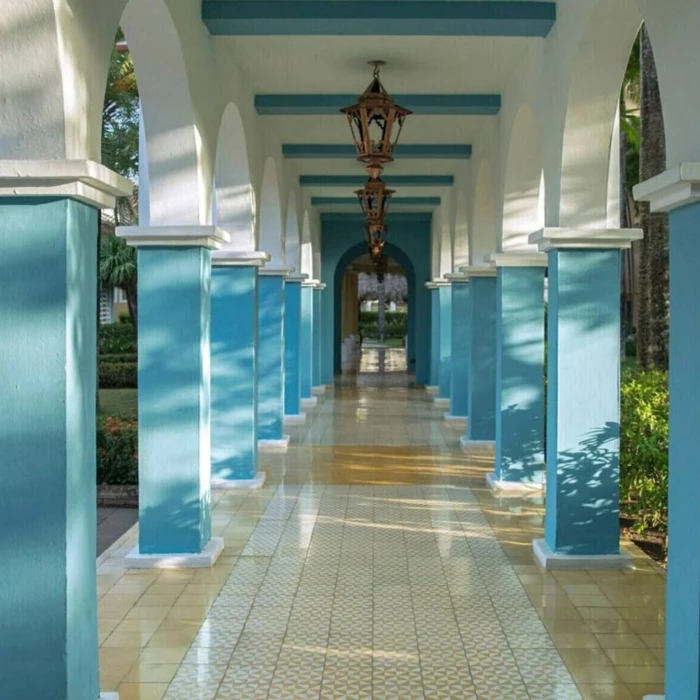 Iberostar Waves Costa Dorada resort grounds