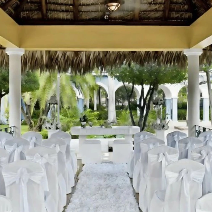 plaza colonial gazebo venue at Iberostar Waves Costa Dorada