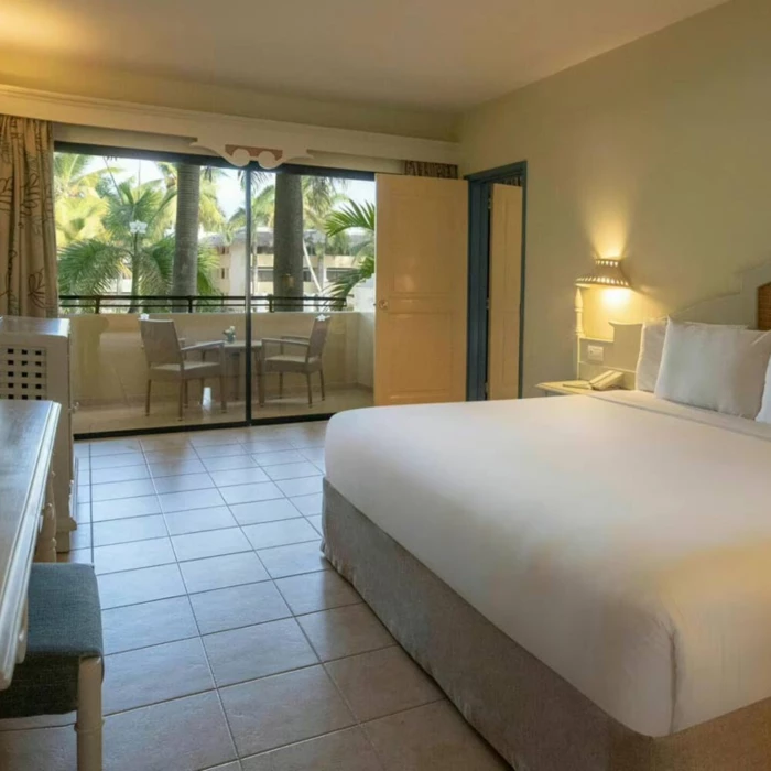 room at Iberostar Waves Costa Dorada