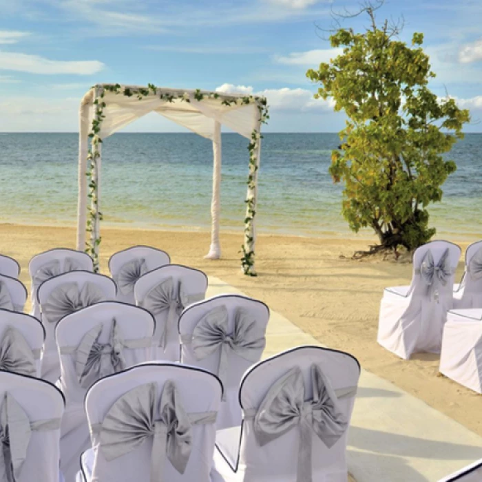 beach wedding venue at Iberostar Waves Rose Hall Beach