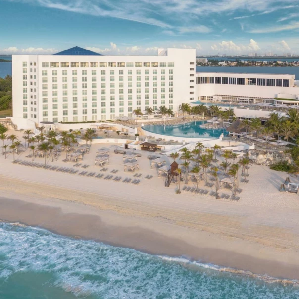 aerial view of Le Blanc Spa Resort Cancun