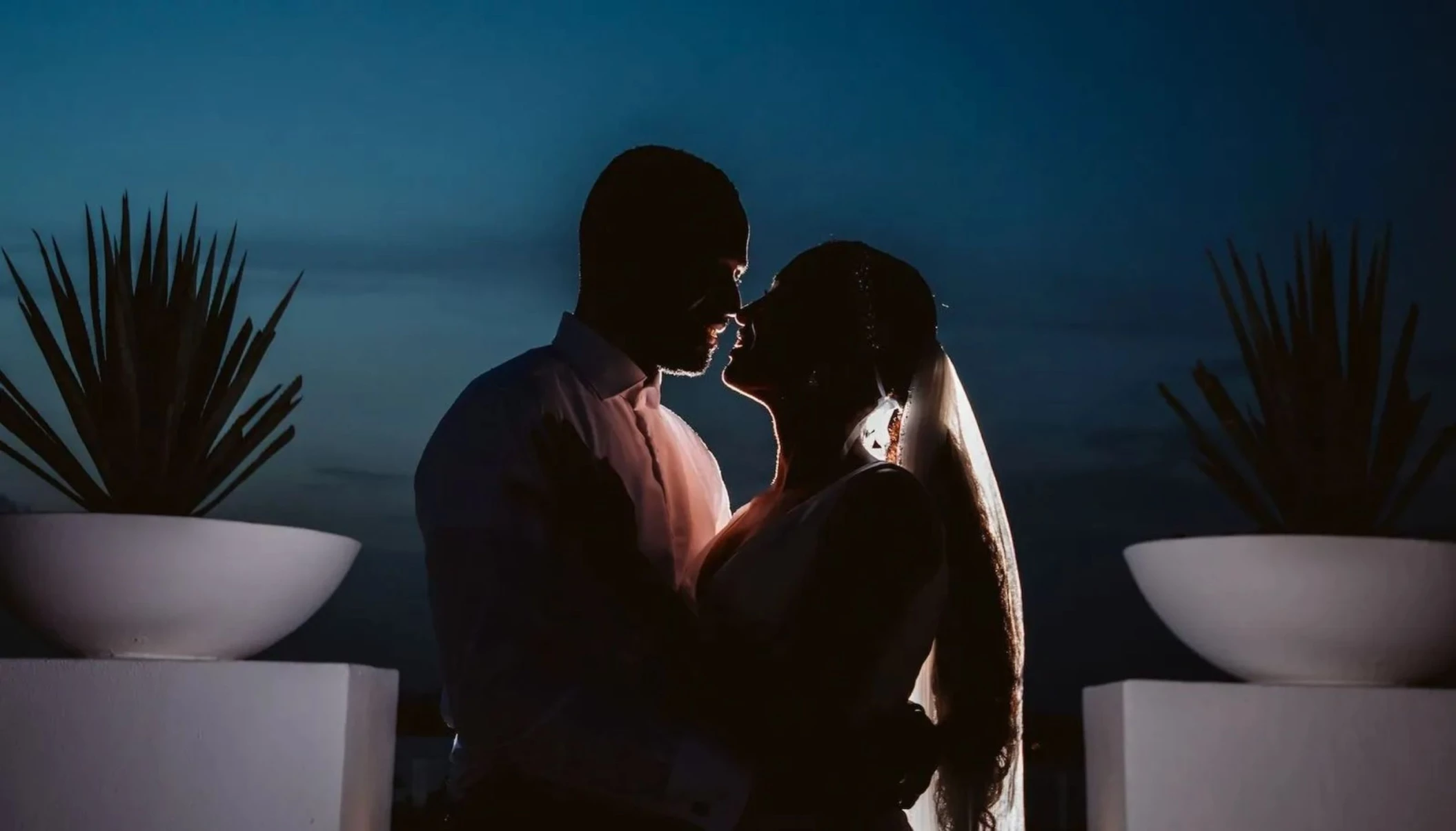 bride and groom at Le Blanc Spa Resort Cancun
