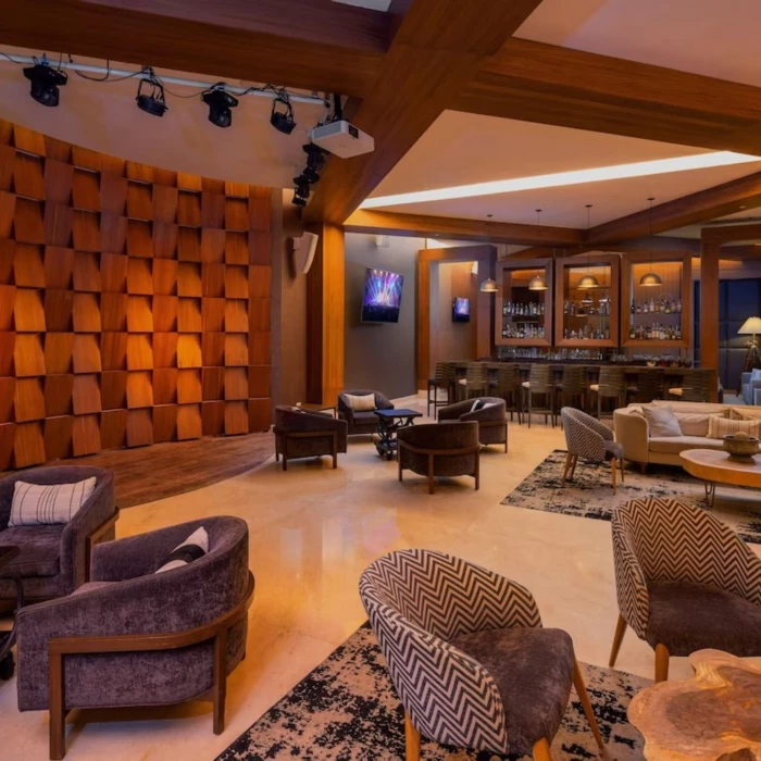 lounge and bar at Le Blanc Spa Resort Cancun